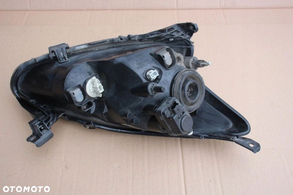 Lampa przednia LEWY PRZÓD oryginalna TOYOTA AYGO I 81150-0H010 - 5