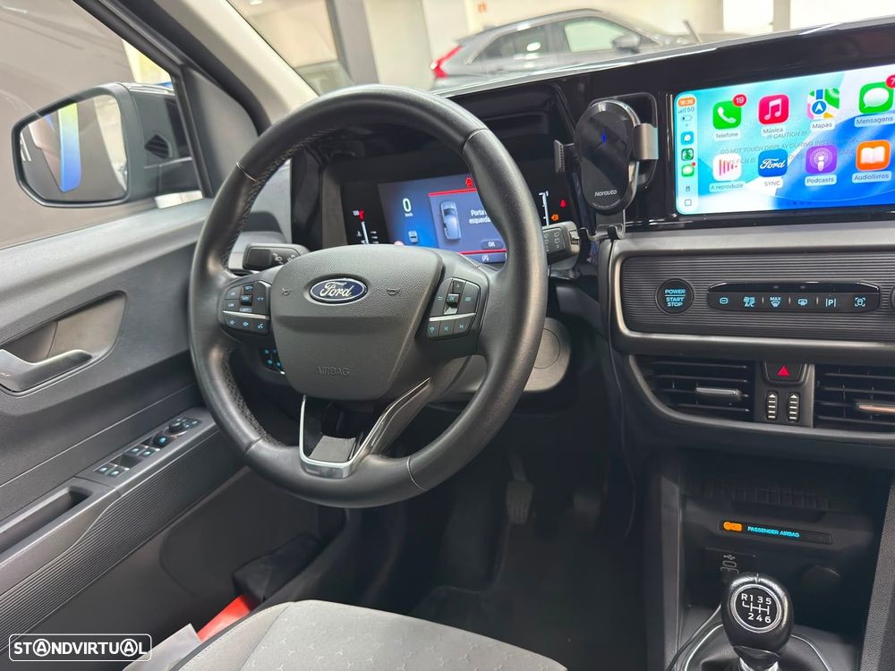 Ford Tourneo Courier 1.0 EcoBoost Titanium - 38