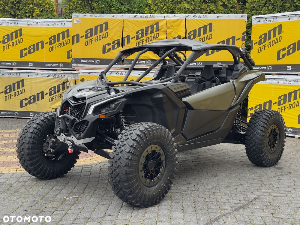 Can-Am Maverick - 1