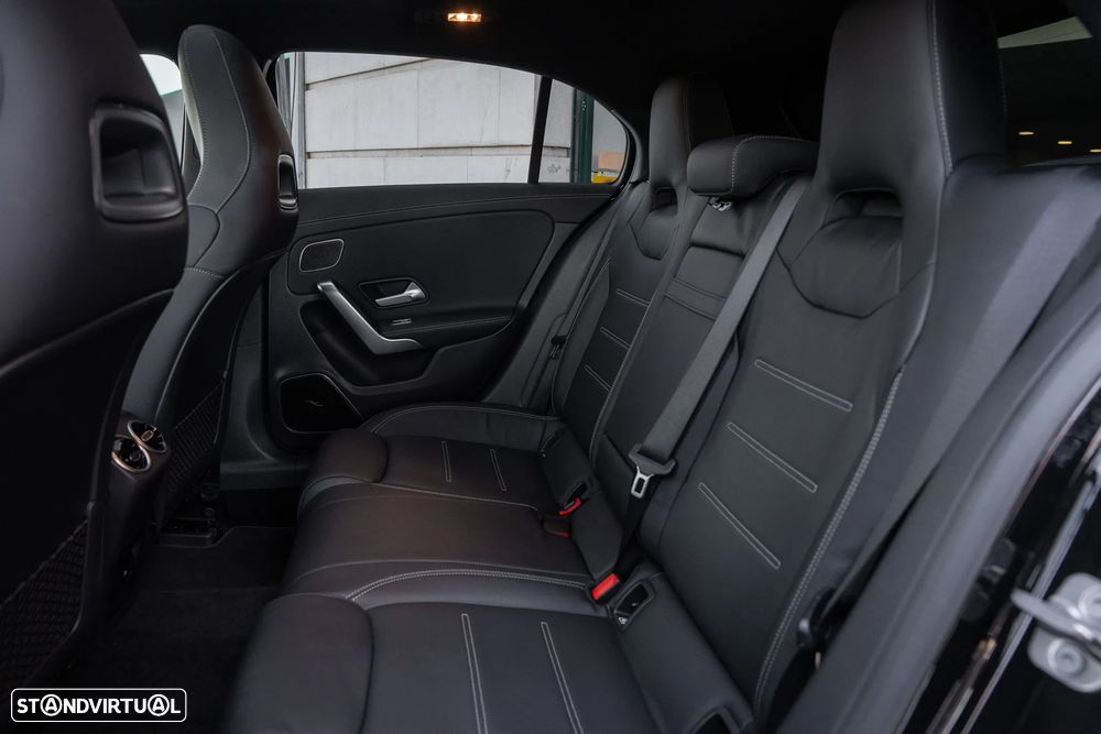 Mercedes-Benz A 35 AMG 4Matic - 13