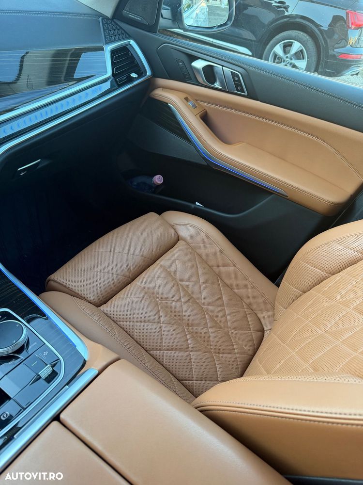 BMW X7 xDrive40i - 9