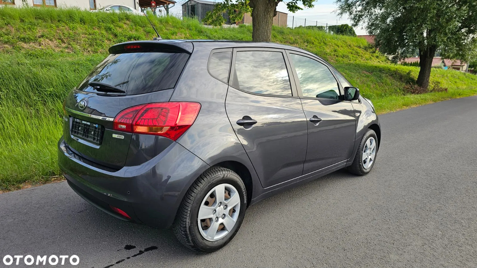 Kia Venga - 7