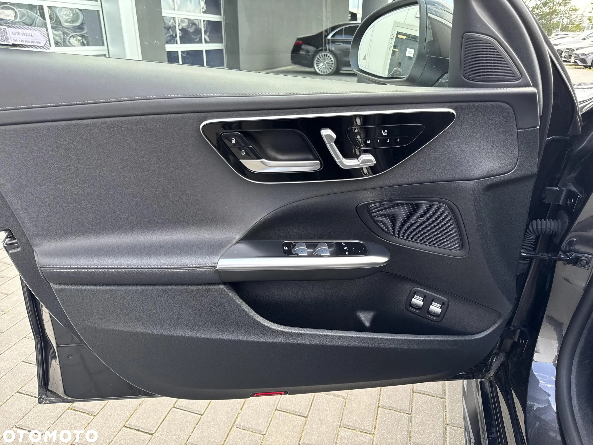 Mercedes-Benz Klasa C 300 e 9G-TRONIC AMG Line - 10
