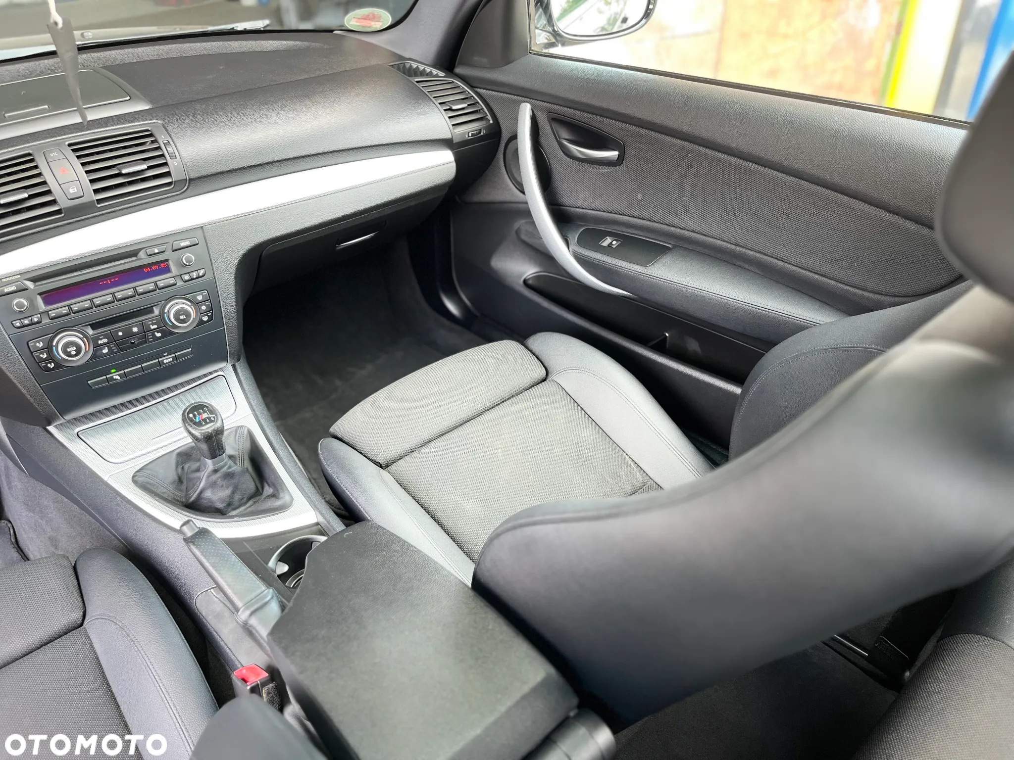 BMW Seria 1 118d - 25