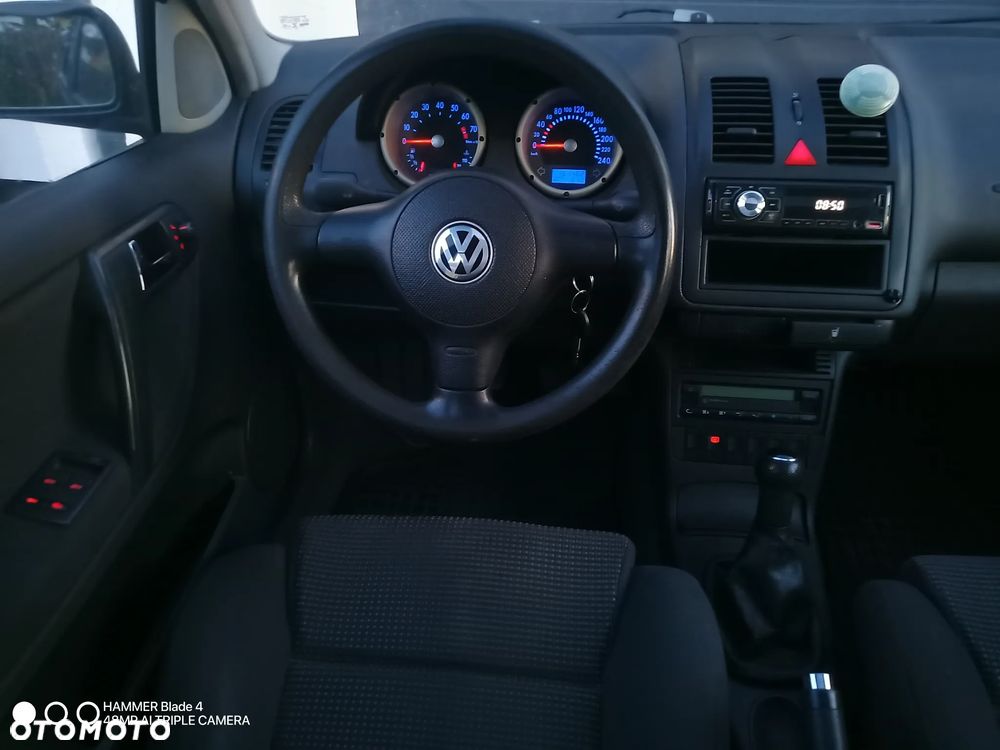 Volkswagen Polo 1.4 16V Comfortline - 13