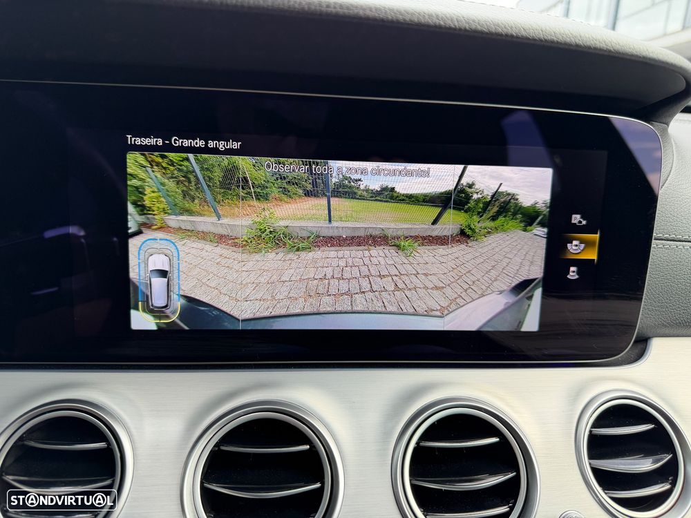 Mercedes-Benz E 300 de 9G-TRONIC AMG Line - 13
