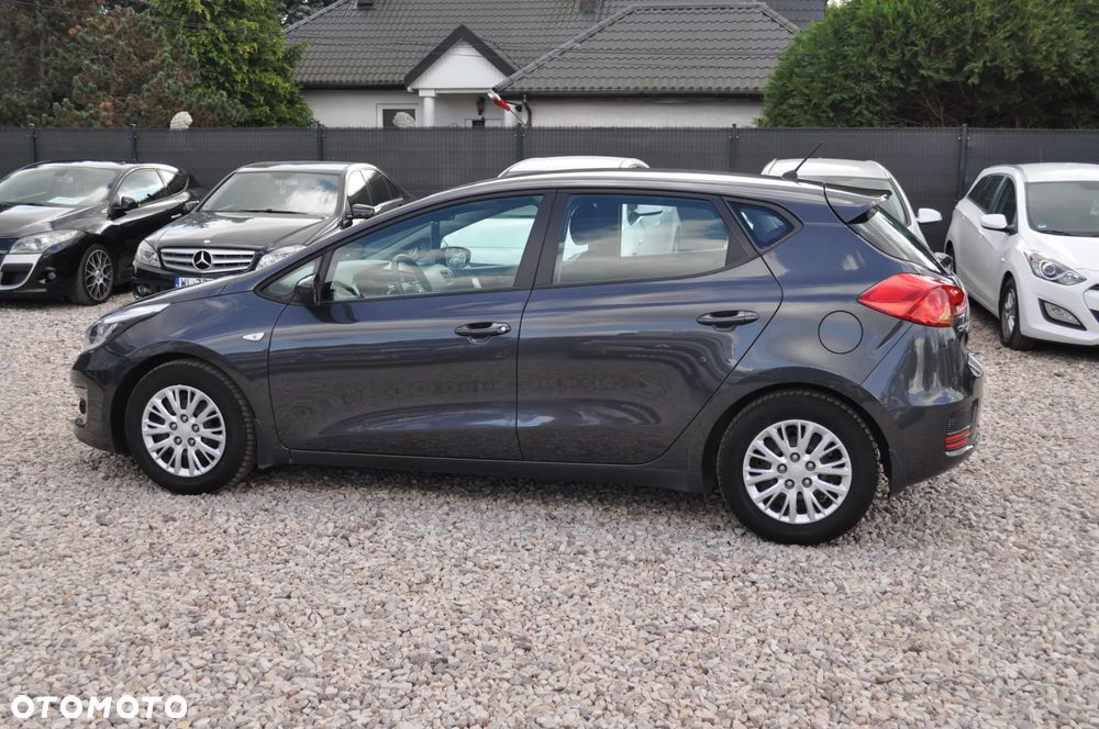 Kia Ceed 1.0 T-GDI M - 11
