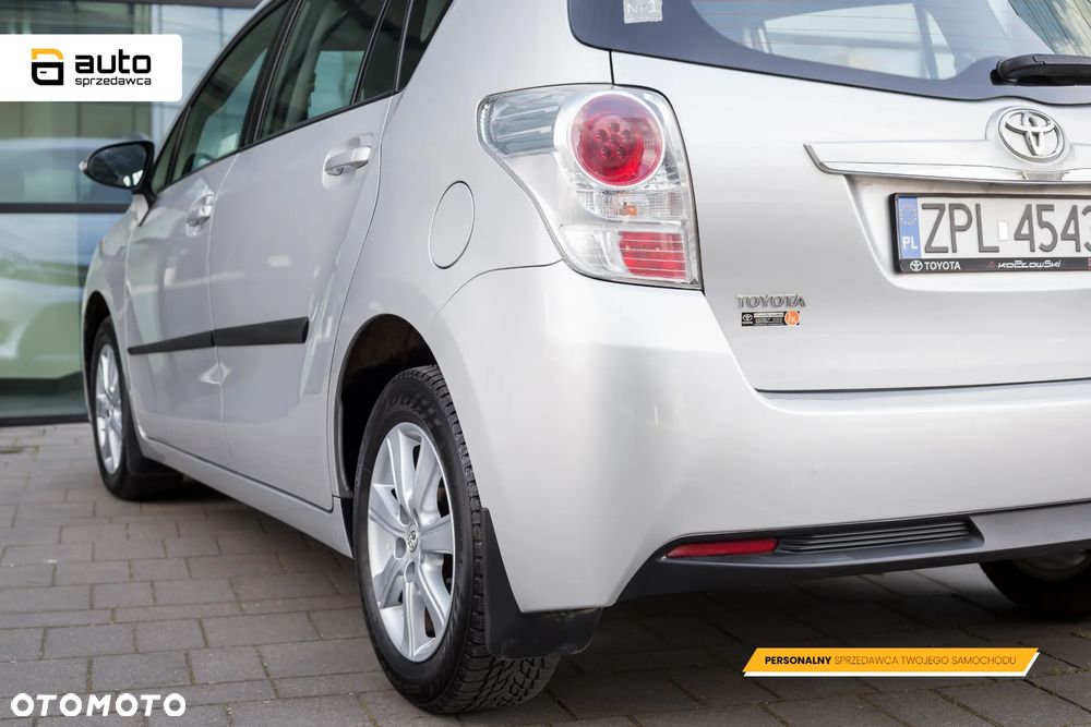 Toyota Verso 1.8 Premium 7os - 18