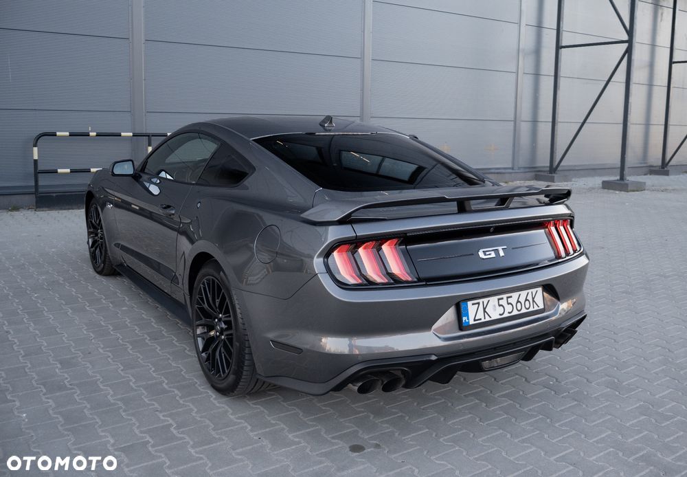 Ford Mustang - 11
