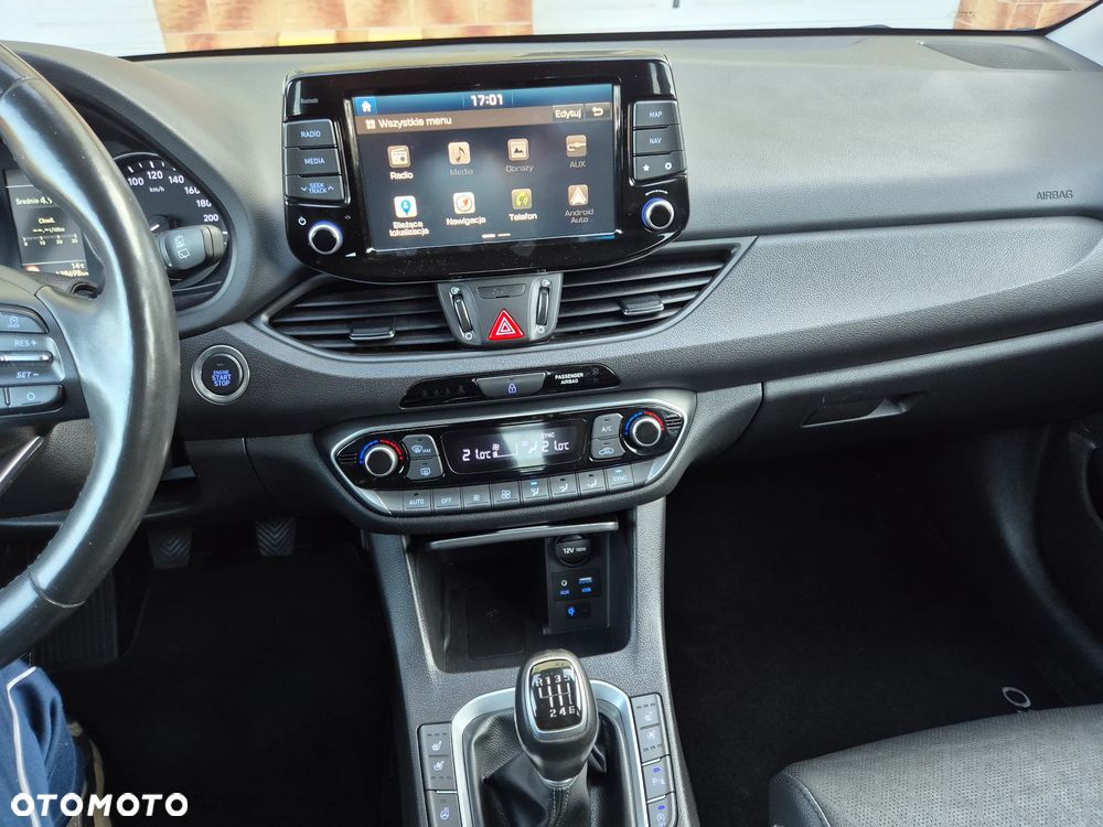 Hyundai i30 1.6 CRDI Premium - 21