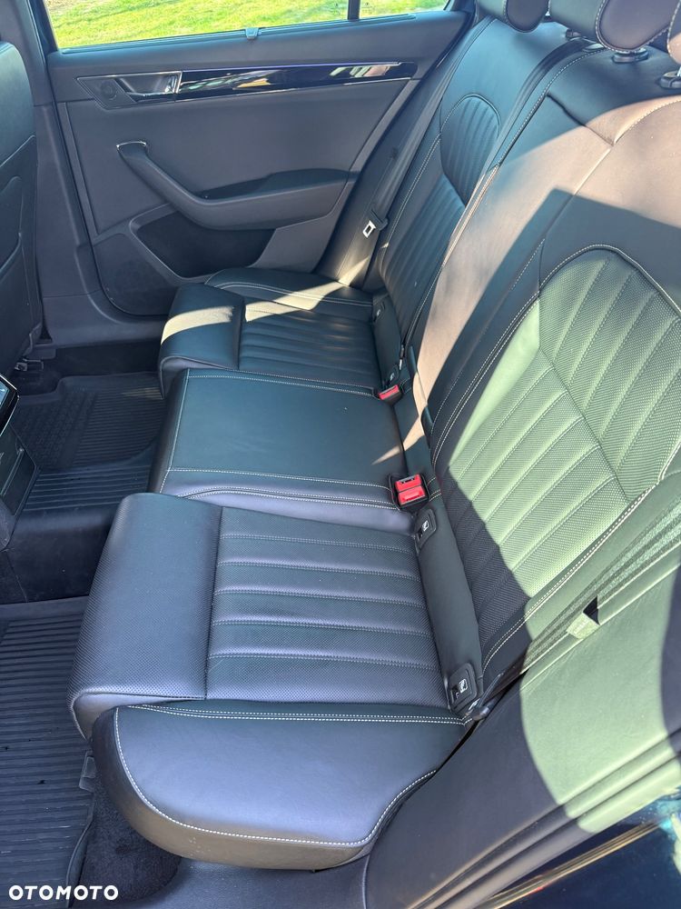 Skoda Superb 2.0 TDI SCR 4x4 L&K DSG - 20