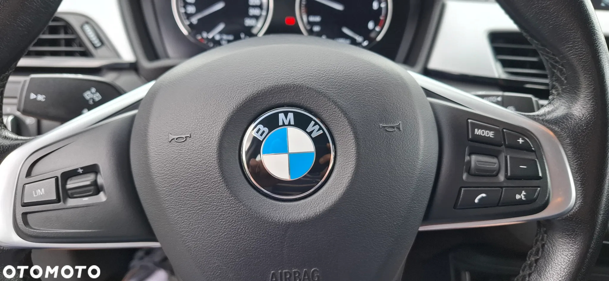 BMW X2 sDrive18d Business Edition - 14