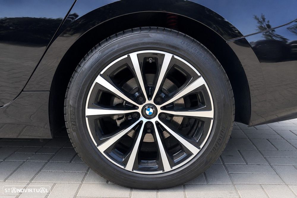 BMW 218 i Line Sport — fotografia 9