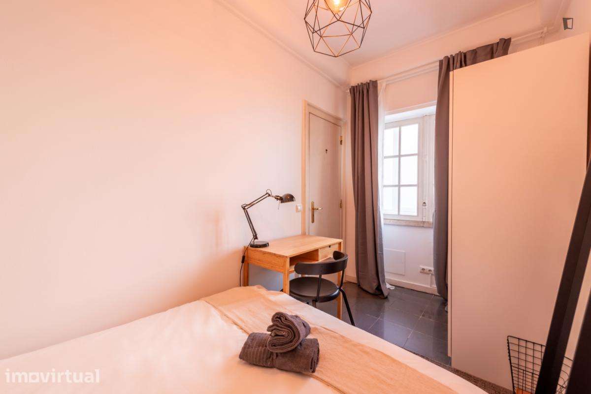 Quarto - localizado em Picoas Lisbon - Grande imagem: 2/14