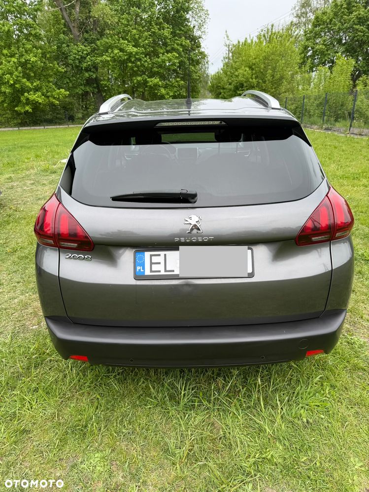 Peugeot 2008 1.5 BlueHDi Style - 4