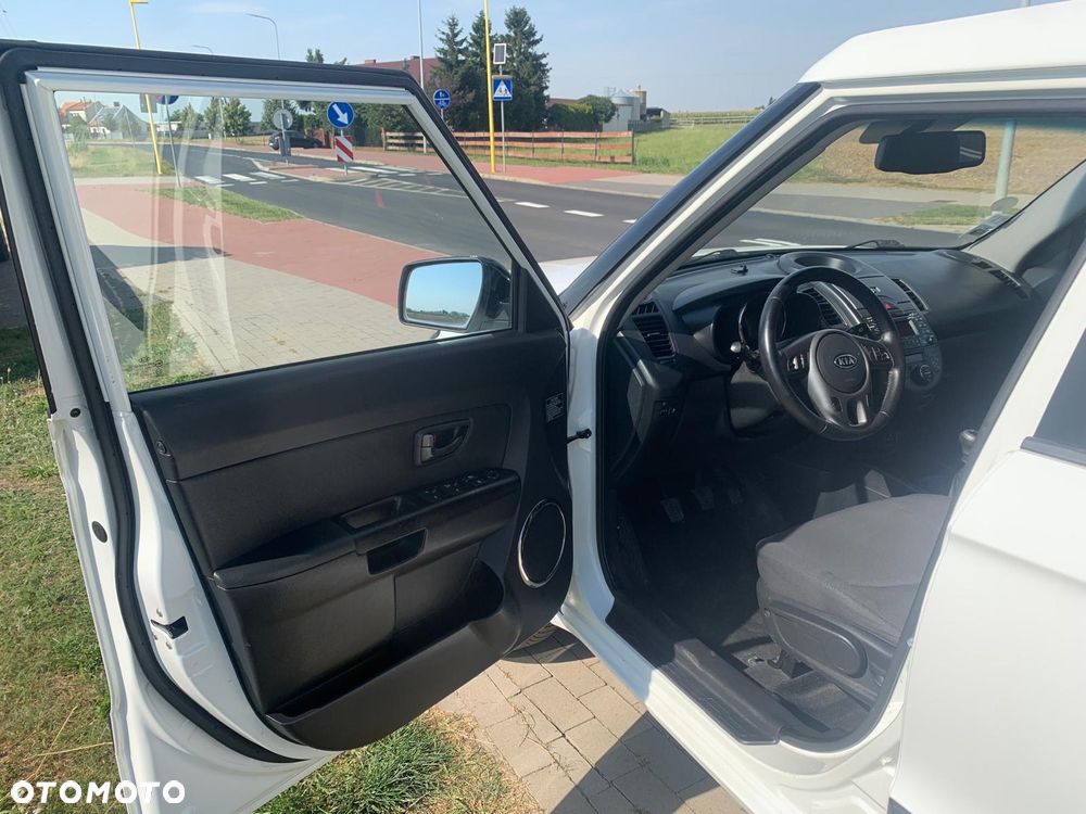 Kia Soul 1.6 CRDI Dream-Team Edition - 13