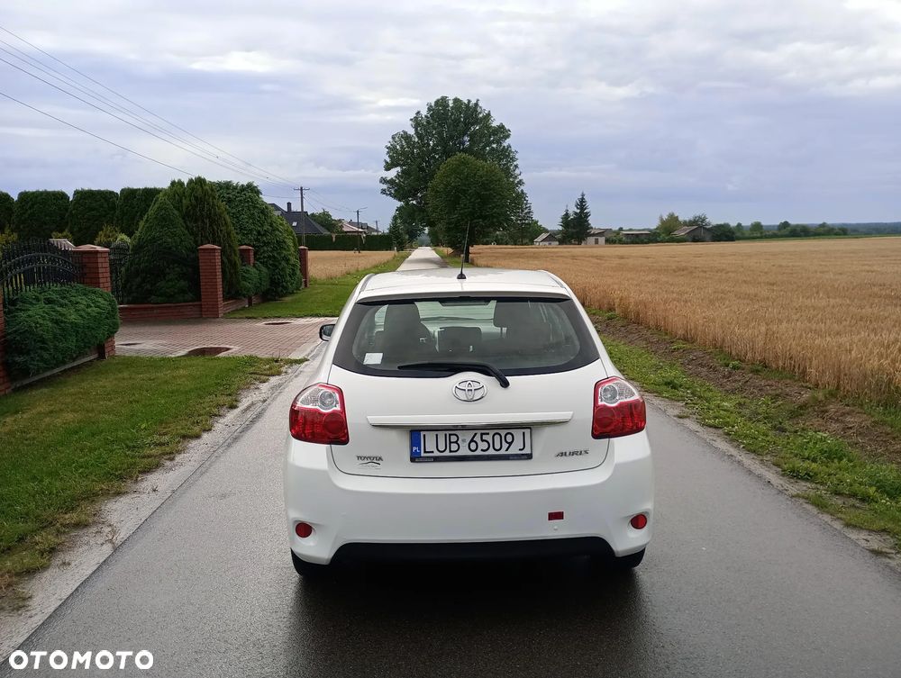 Toyota Auris 1.33 Dual-VVT-i Life - 14