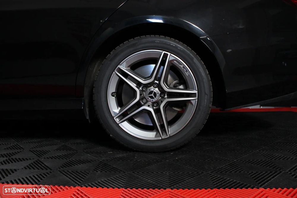 Mercedes-Benz E 300 de AMG Line 4Matic - 12