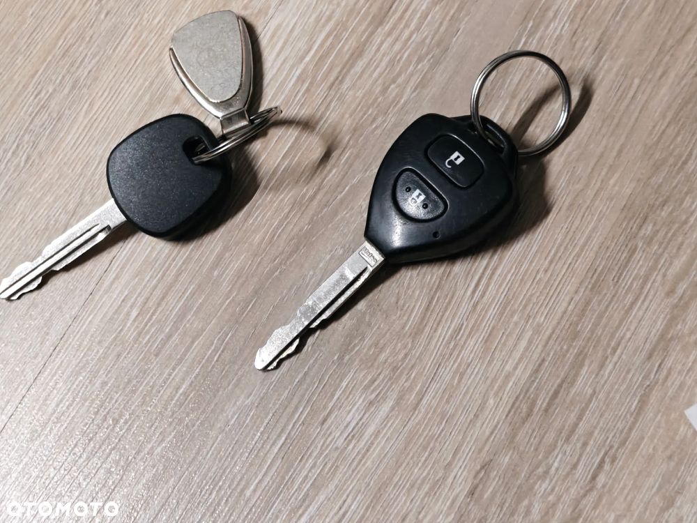 Toyota Yaris 1.0 Premium EU6 - 37