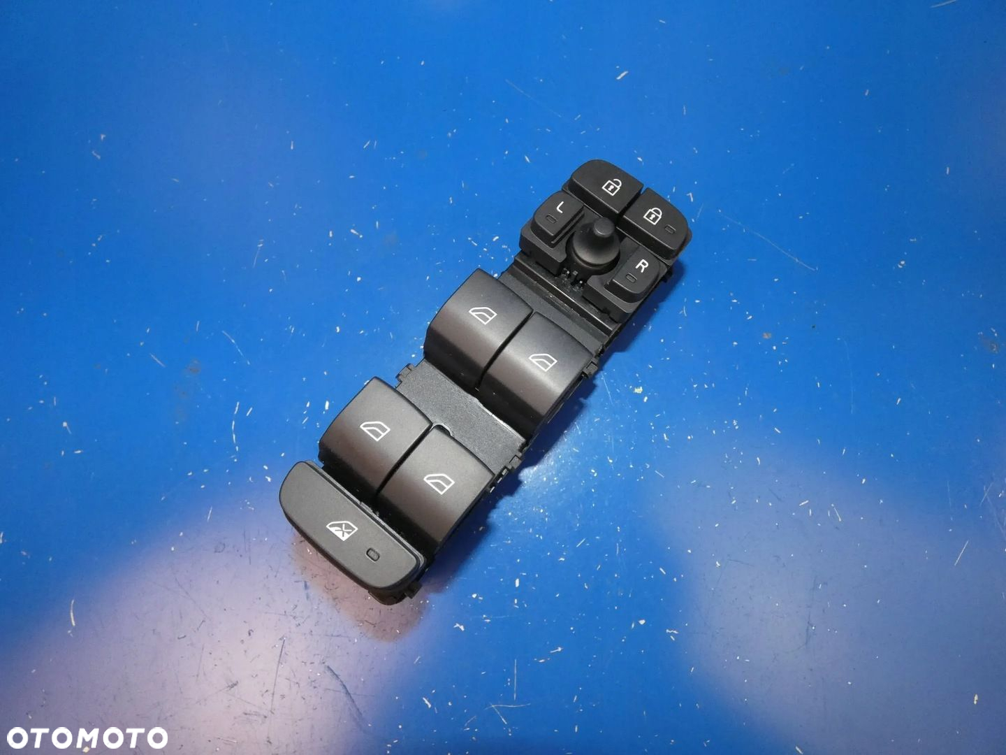 VOLVO XC40 PRZEŁACZNIK SZYB LEWY PRZÓD PRZEDNI - 2