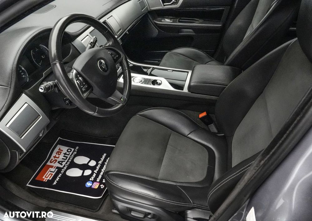 Jaguar XF 2.2D Premium Luxury - 12