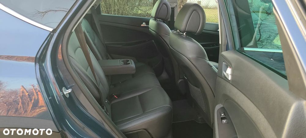 Hyundai Tucson blue 1.7 CRDi 2WD DCT Premium - 9