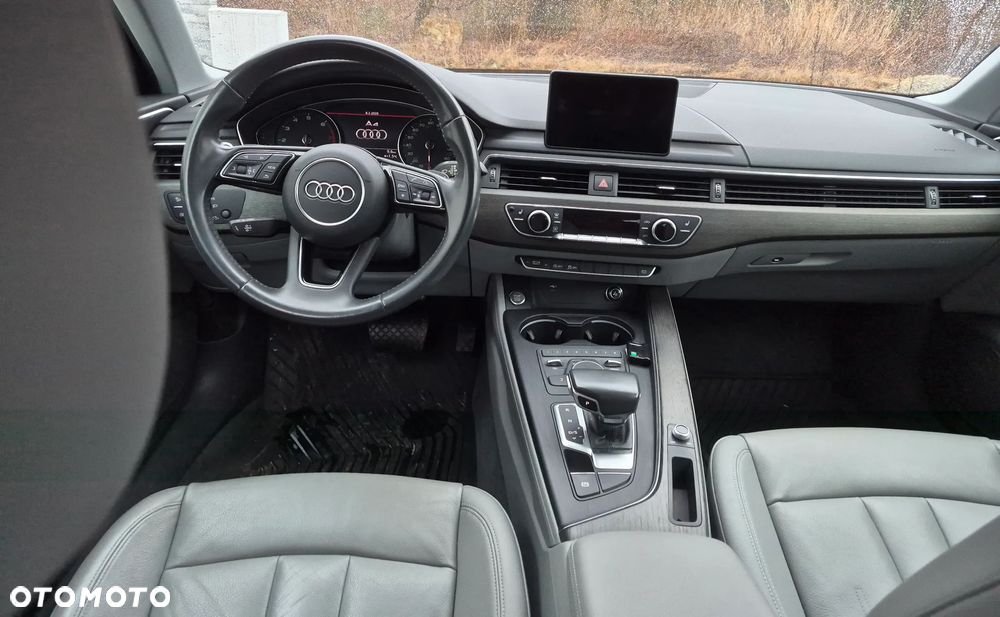 Audi A4 Limousine 2.0 TFSI ultra S tronic design - 14