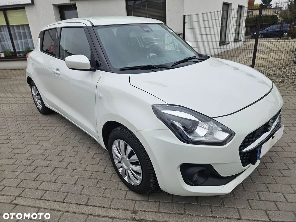 Suzuki Swift - 1