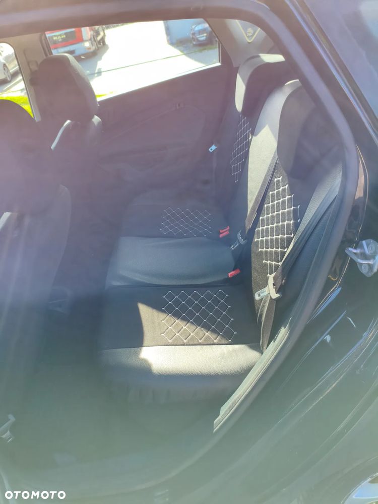 Ford Fiesta 1.25 Titanium - 8