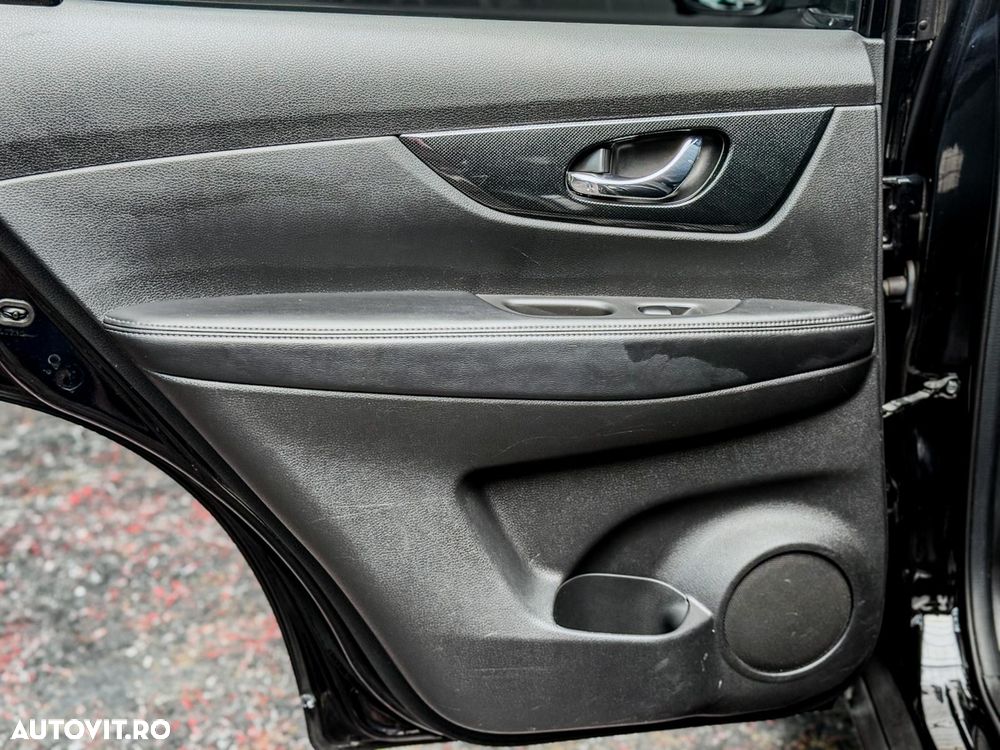 Nissan X-Trail 1.6L dCI Start/Stop XTRONIC Tekna - 32