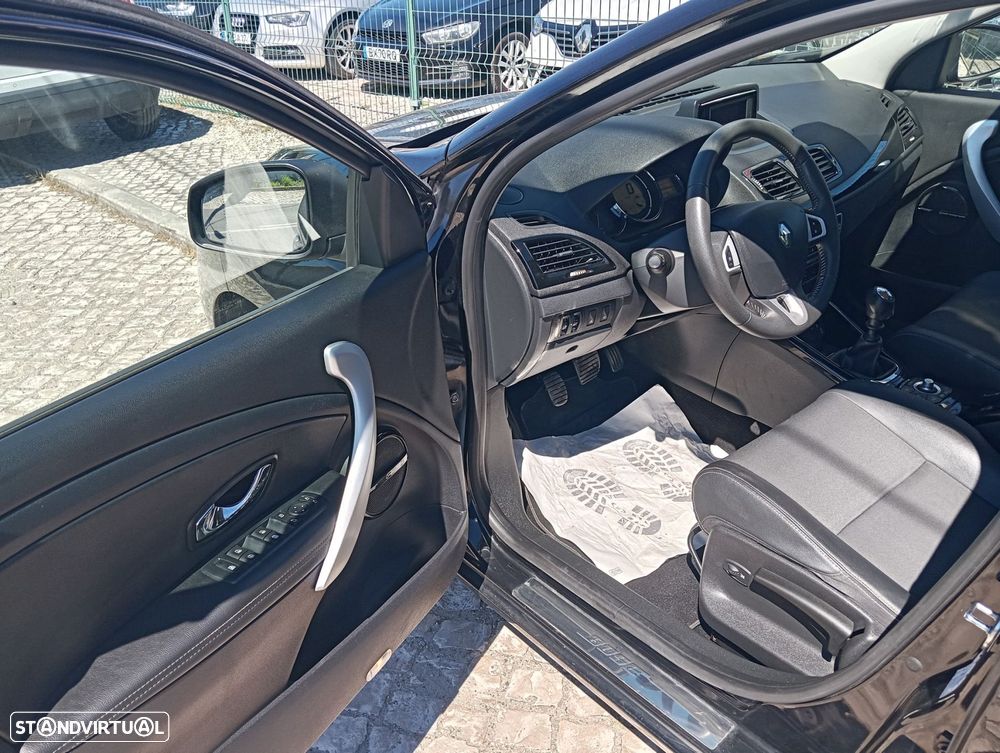 Renault Mégane ENERGY TCe 115 Start & Stop Bose Edition - 6