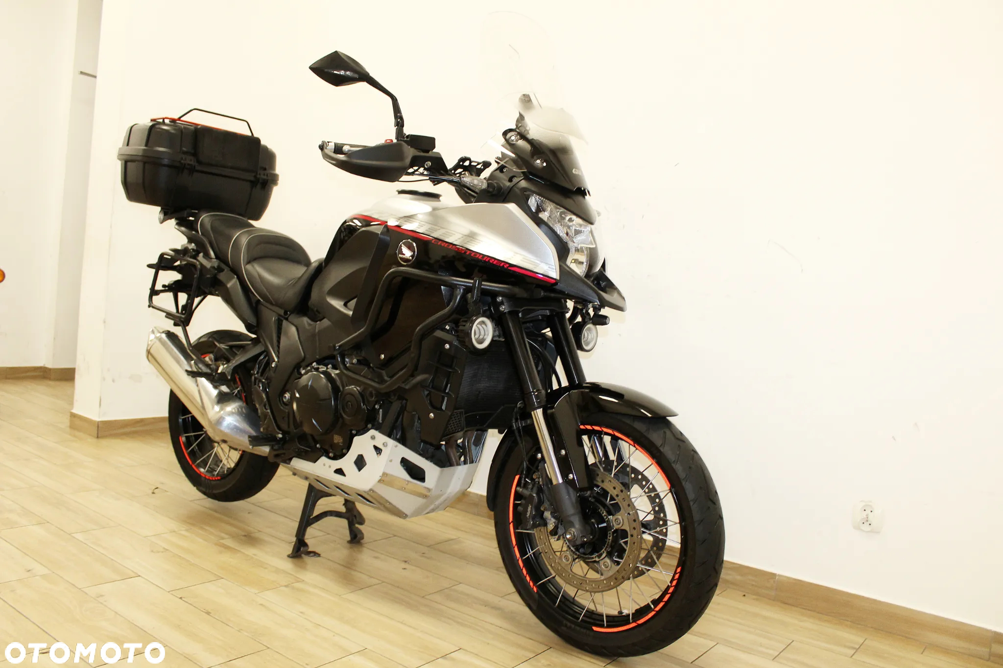 Honda VFR - 2