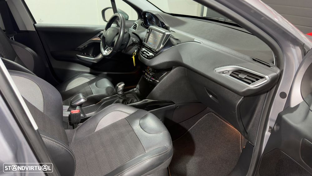 Peugeot 2008 1.6 BlueHDi Allure - 12