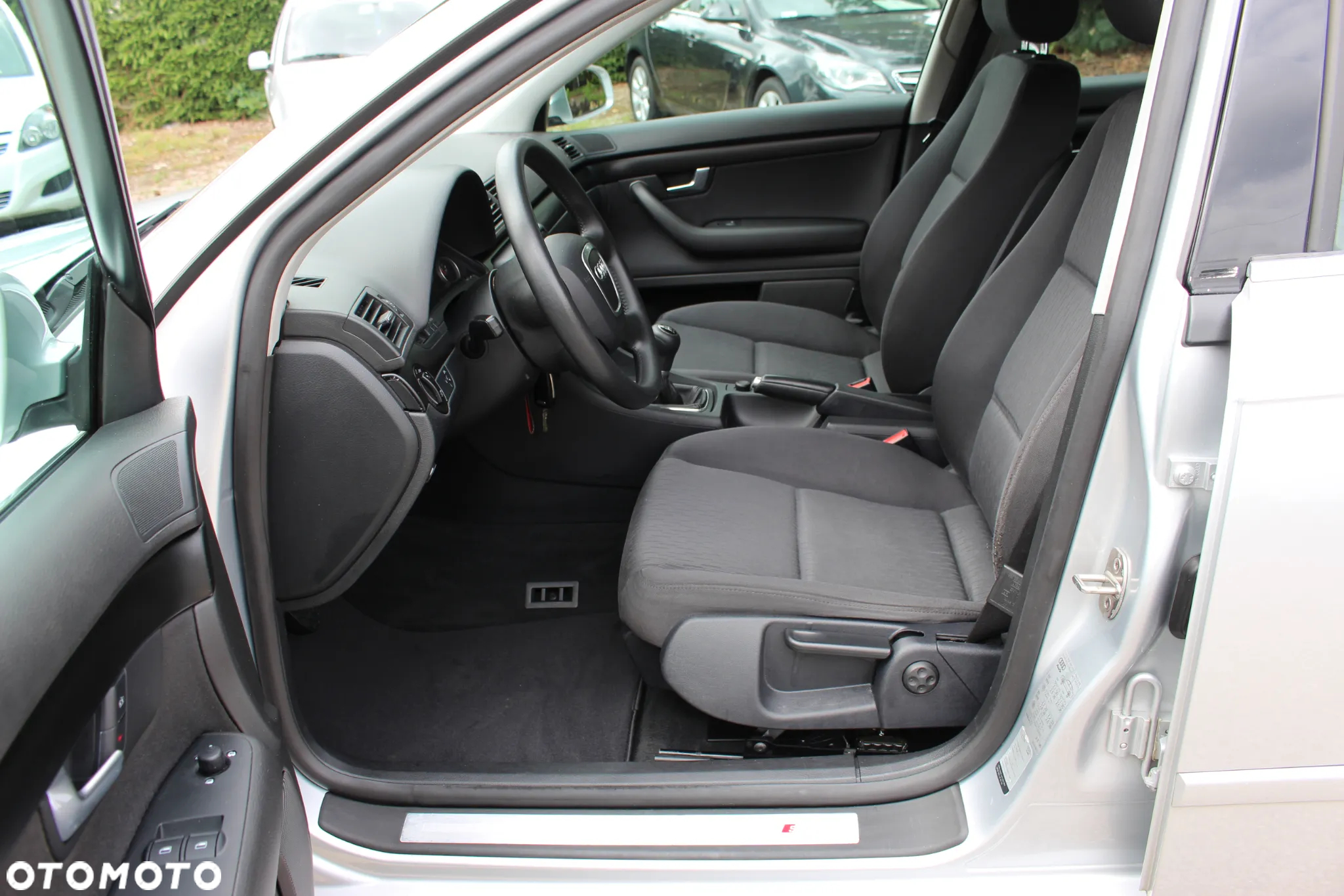 Audi A4 2.0 - 12