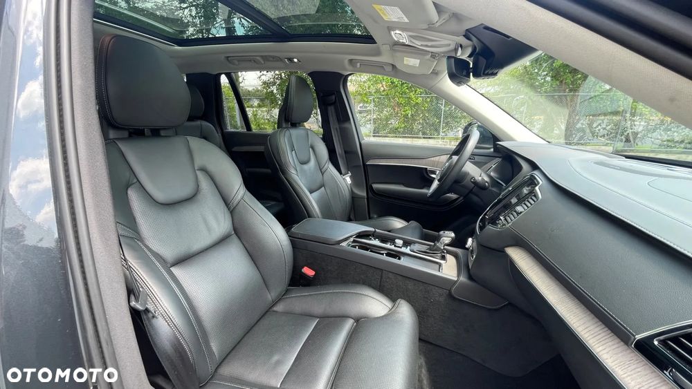 Volvo XC 90 - 18