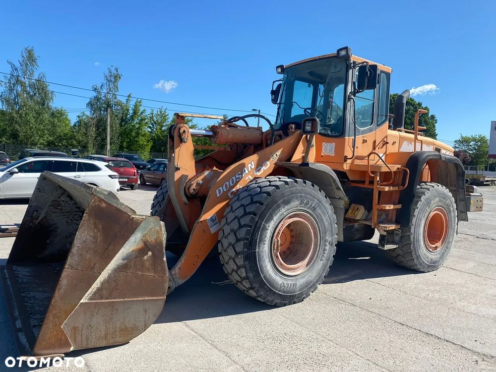 Doosan DL 300 Łyżka+Widły+Szybkozłałcze - 1