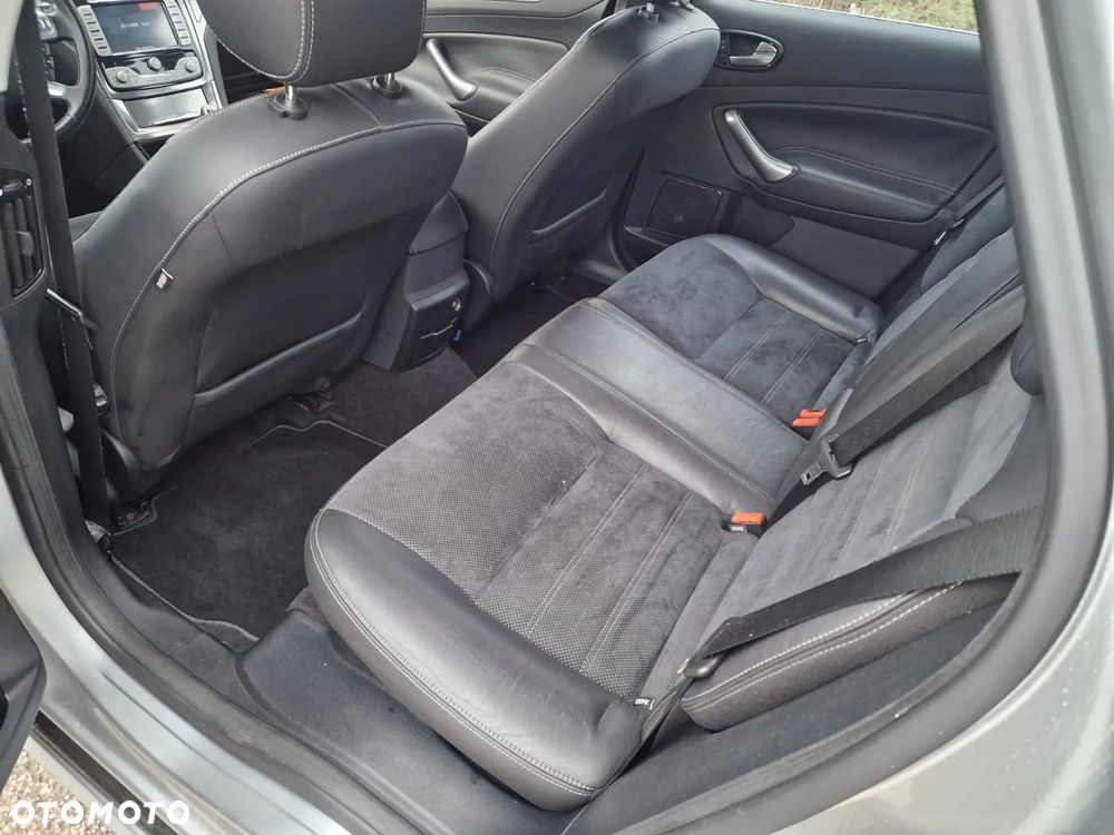 Ford Mondeo - 11