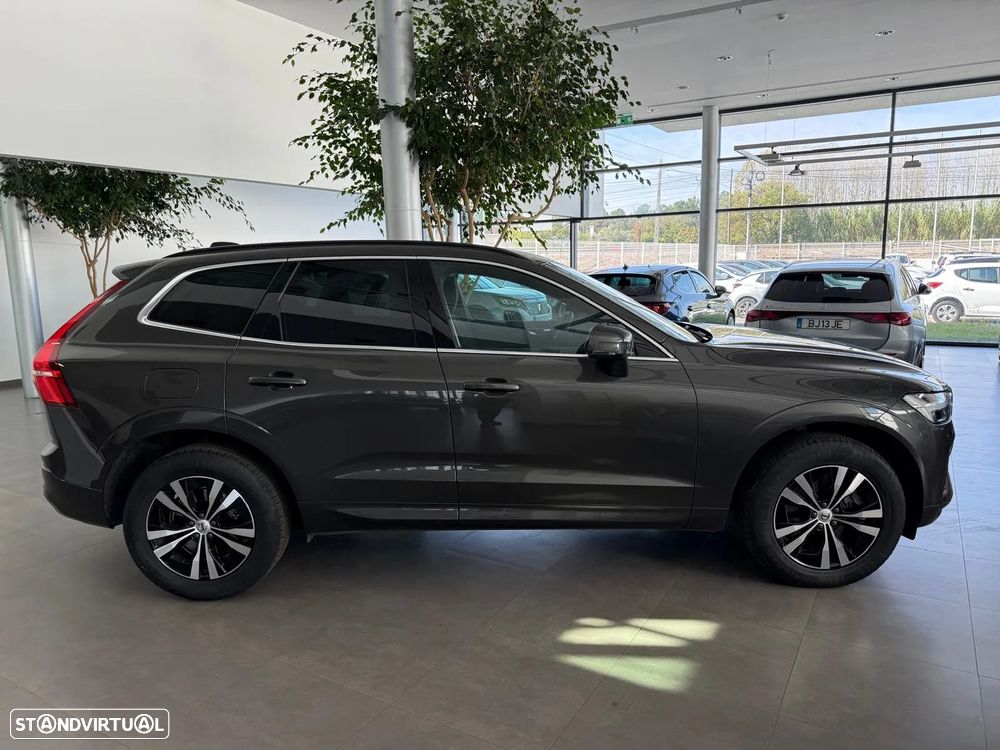 Volvo XC 60 2.0 B4 Core - 5
