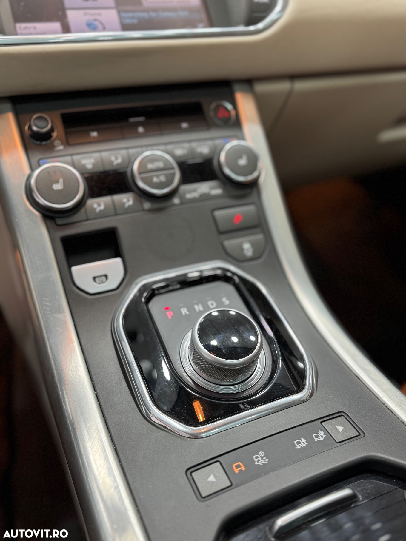 Land Rover Range Rover Evoque - 14