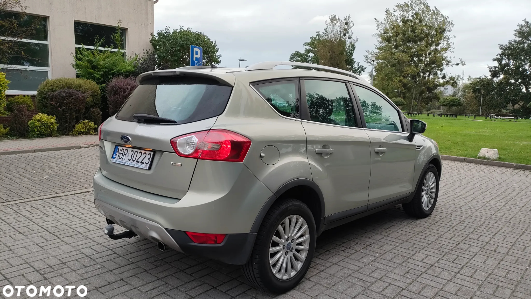 Ford Kuga 2.0 TDCi Individual - 4