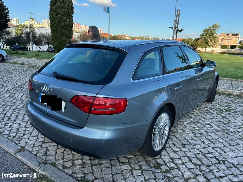 Audi A4 Avant 2.0 TDI Advance - 6