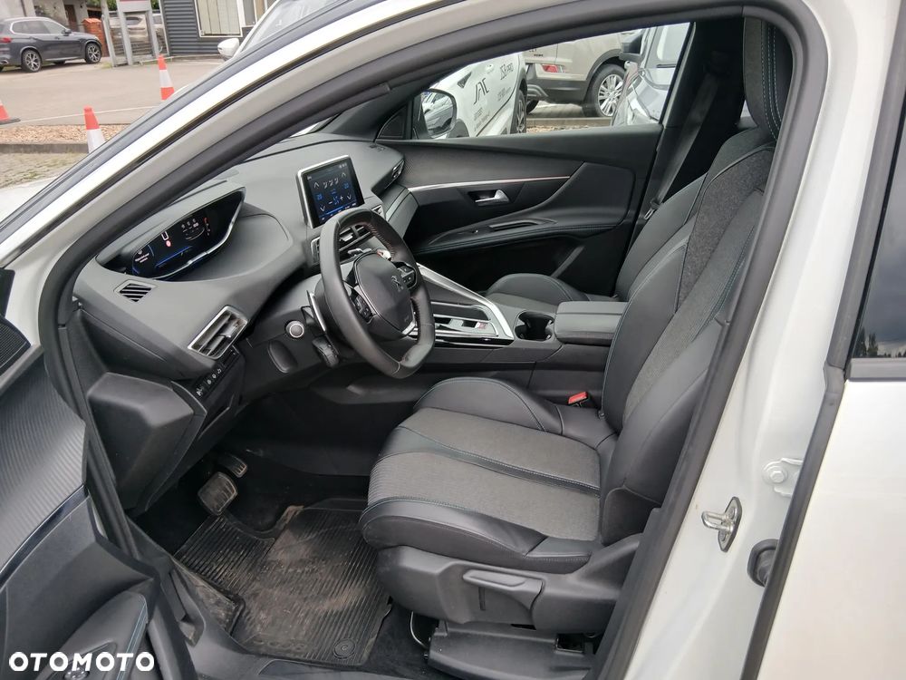 Peugeot 3008 1.2 PureTech Allure Pack S&S EAT8 - 9
