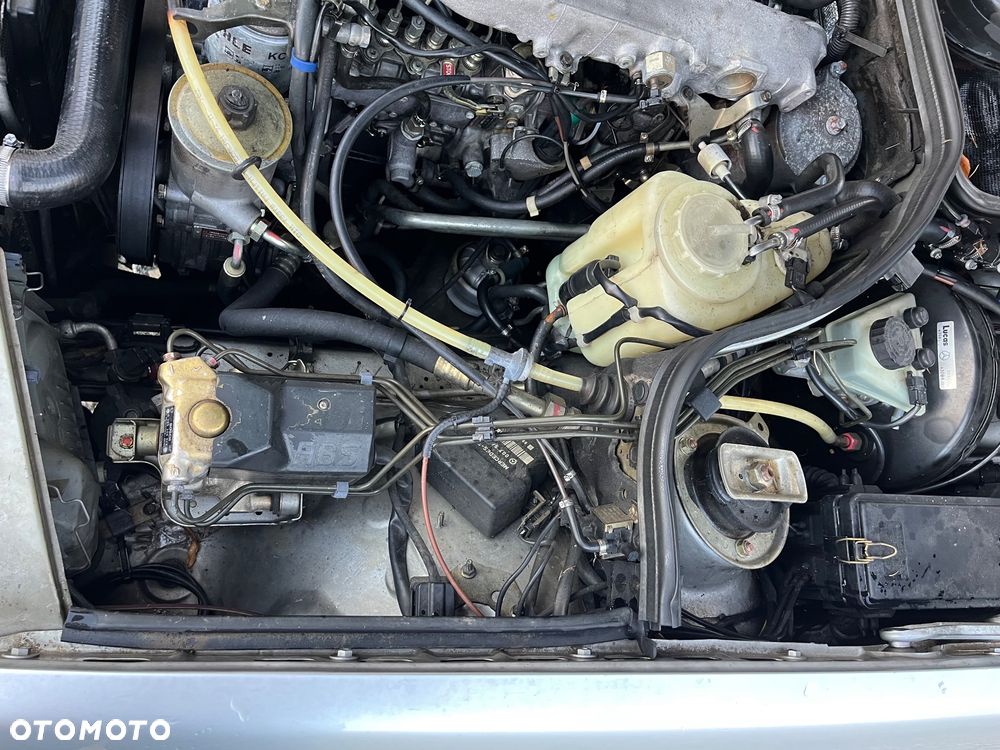Mercedes-Benz W124 (1984-1993) - 27