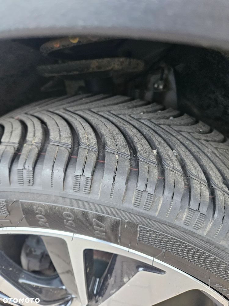 Peugeot 2008 1.5 BlueHDi GT Line S&S - 31