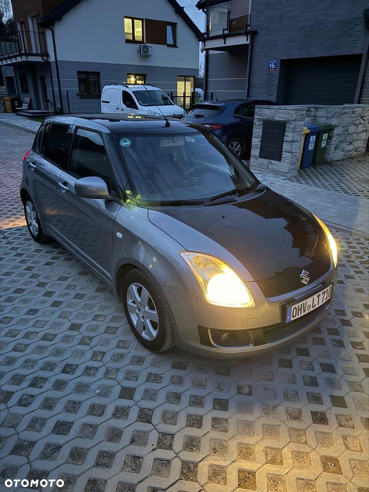 Suzuki Swift 1.3 DDiS Comfort - 37