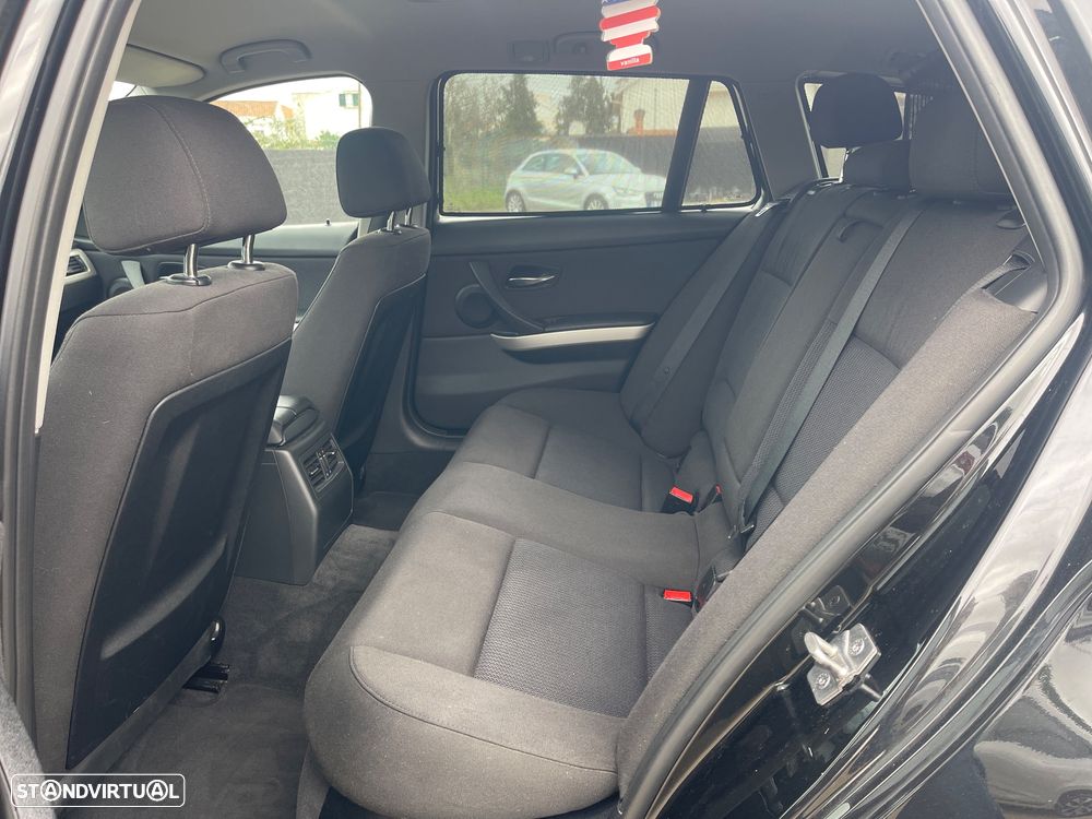 BMW 318 ver-d-sport--aut-efficient-dynamics-edition-blue-per-sport-line - 17