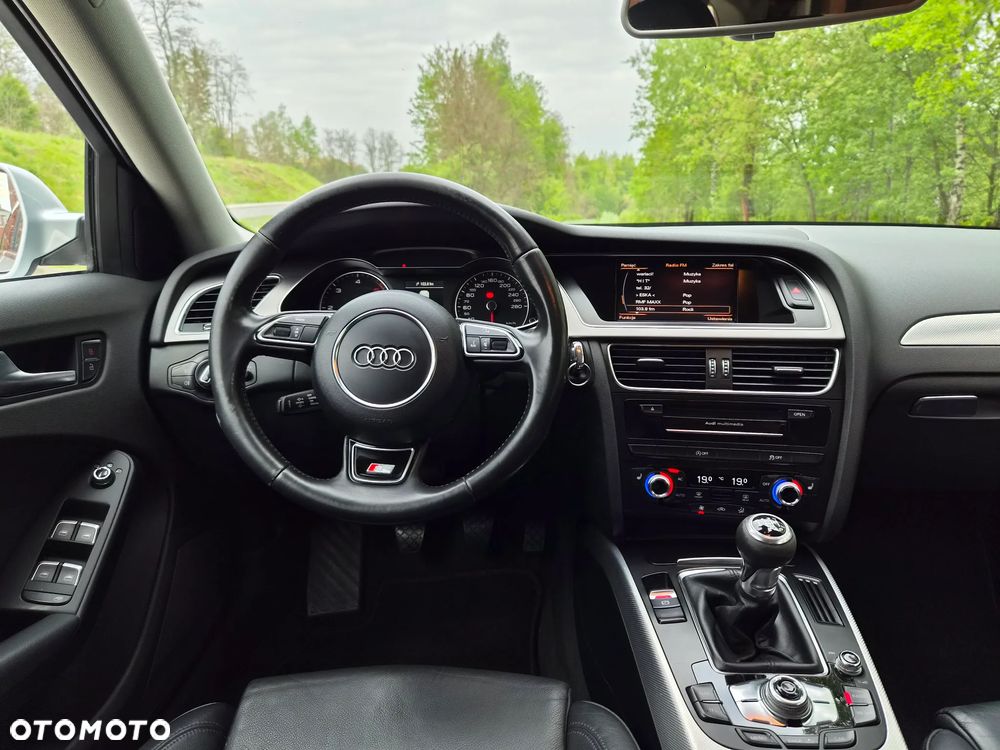 Audi A4 Avant 2.0 TDI DPF S line Sportpaket - 17