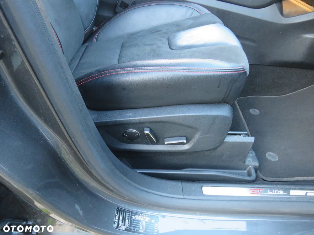 Ford S-Max 2.0 EcoBlue ST-Line - 28