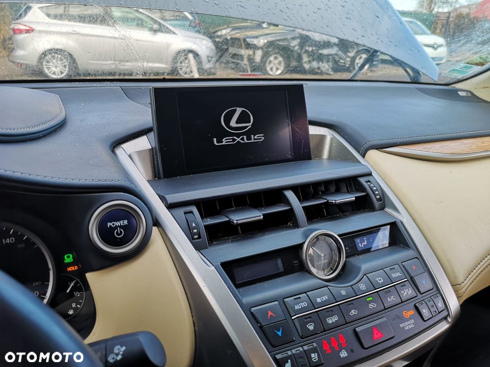 Lexus NX 300h E-FOUR Executive Line - 35