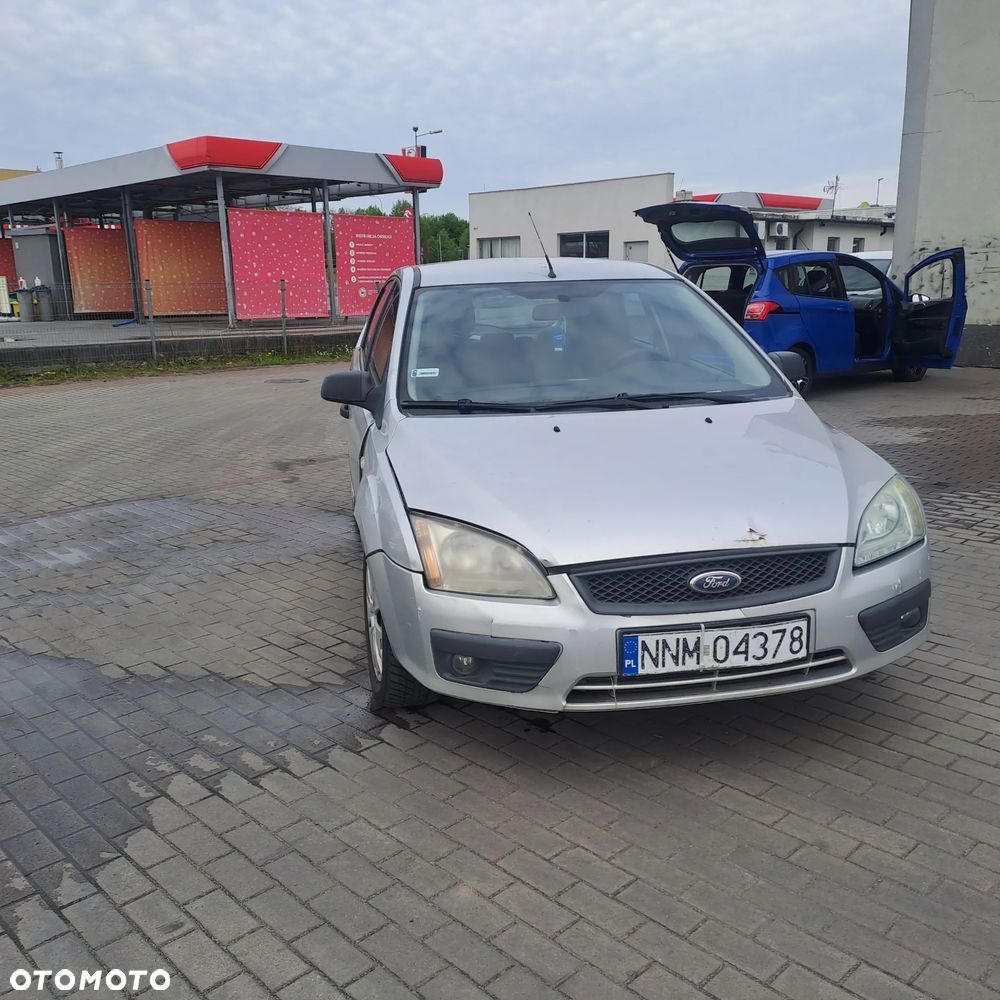 Ford Focus 1.6 16V Style - 2